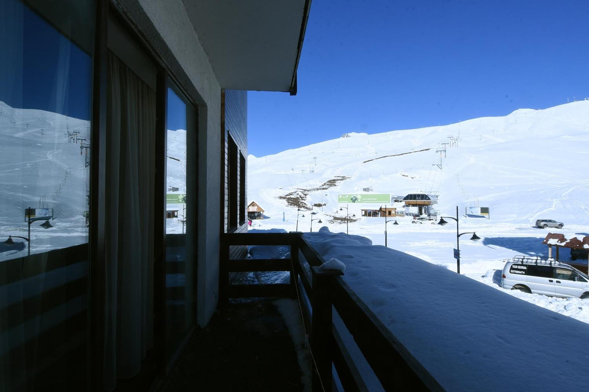 Апартаменты New Gudauri Ski Resort RED-CO Экстерьер фото