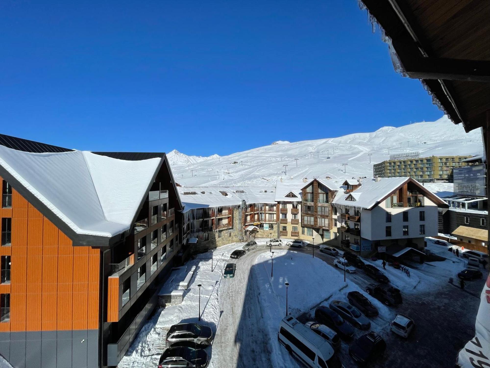 Апартаменты New Gudauri Ski Resort RED-CO Номер фото